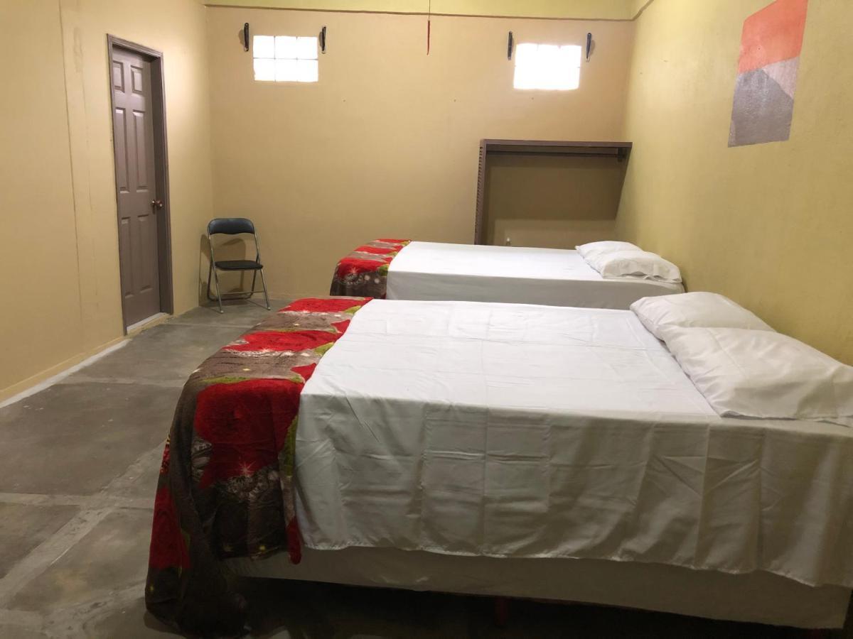 Hotel Casa Vieja La Ceiba Kültér fotó